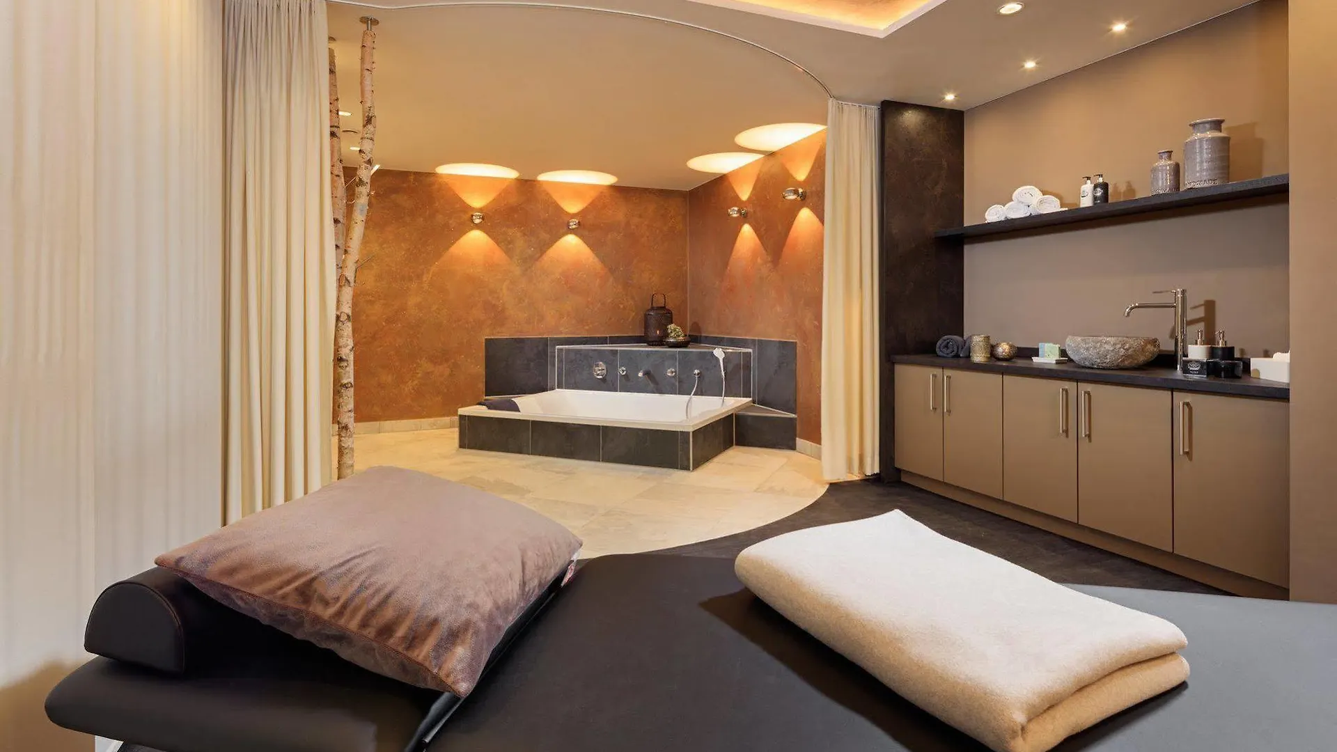 Allgaeu Art Hotel Kempten 2*,