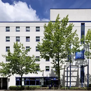 ibis-budget-hamburg-altona.hamburg-hotels-de.com/