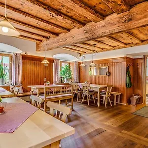 Schiesl Inn